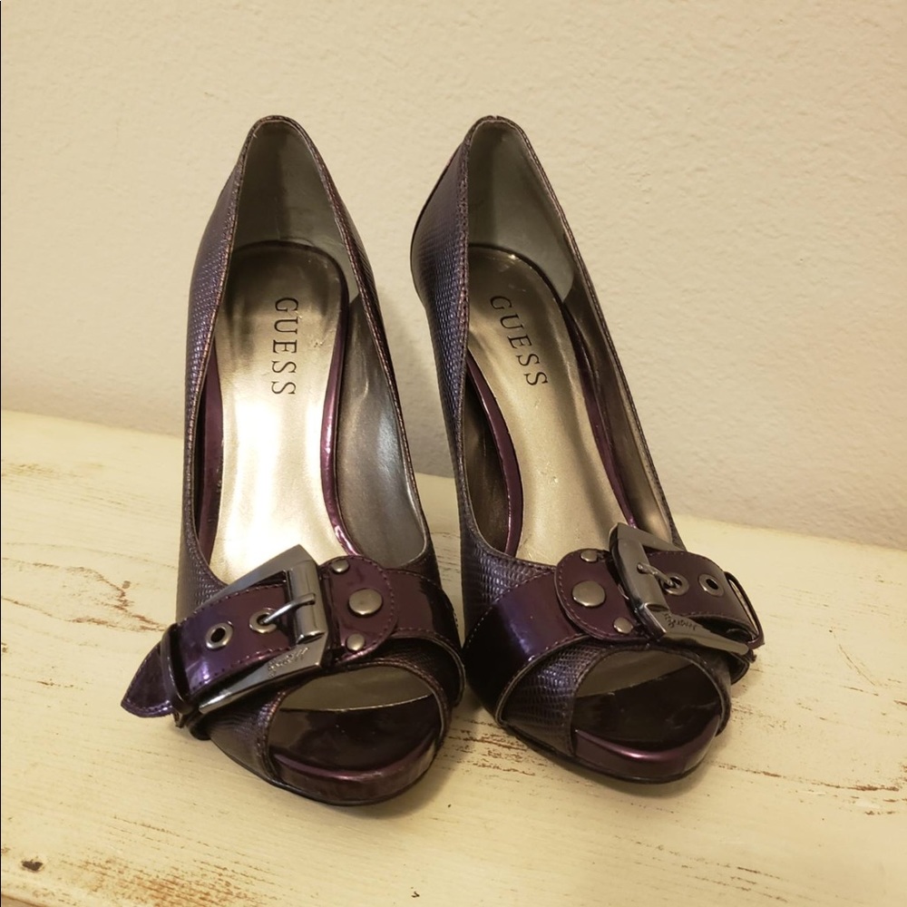 Women Guess Size 5.5 Purple Patent Platform High